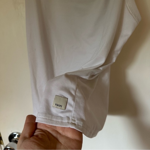Vuori Energy white tank - Picture 2 of 2